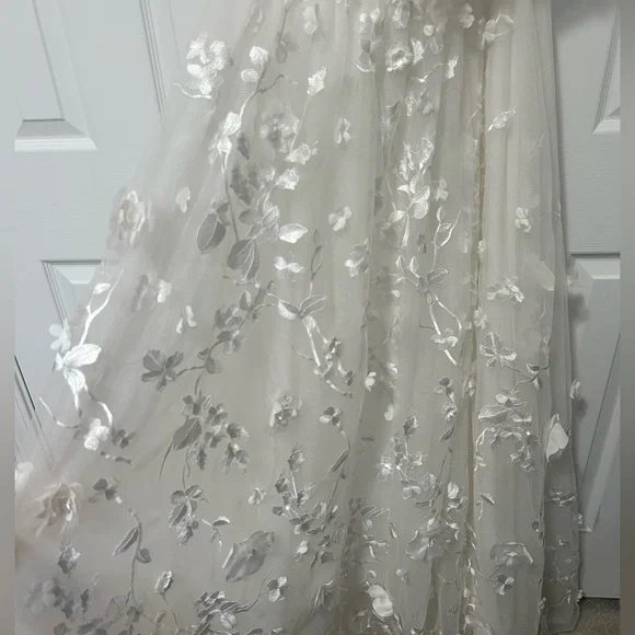 Anthropologie “The Ivy” Ivory Strapless Wedding Dress
